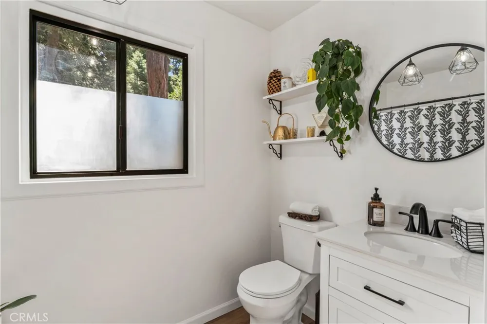 899 Blueridge Drive Lake Arrowhead, CA 92385