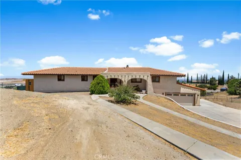 1055 lakeview Drive