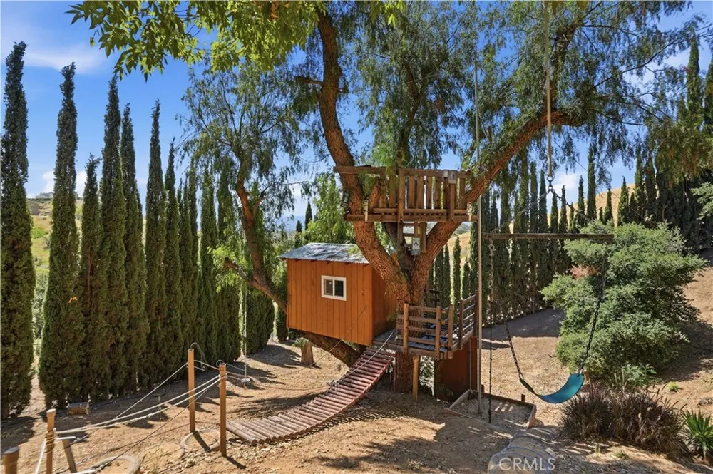 30414 Sloan Canyon Castaic, CA 91384