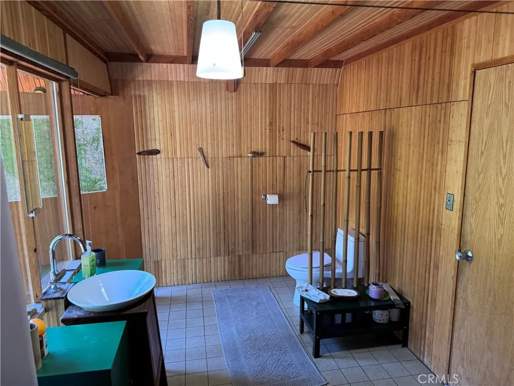 10 Beasore Road Bass Lake, CA 93604