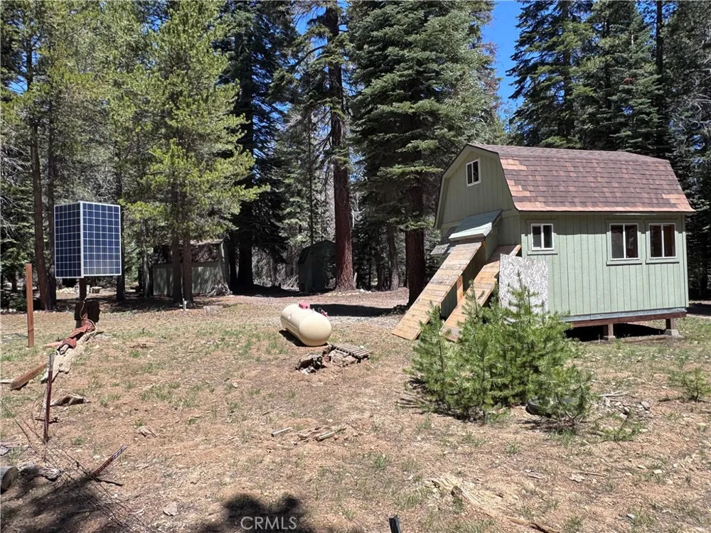 10 Beasore Road Bass Lake, CA 93604