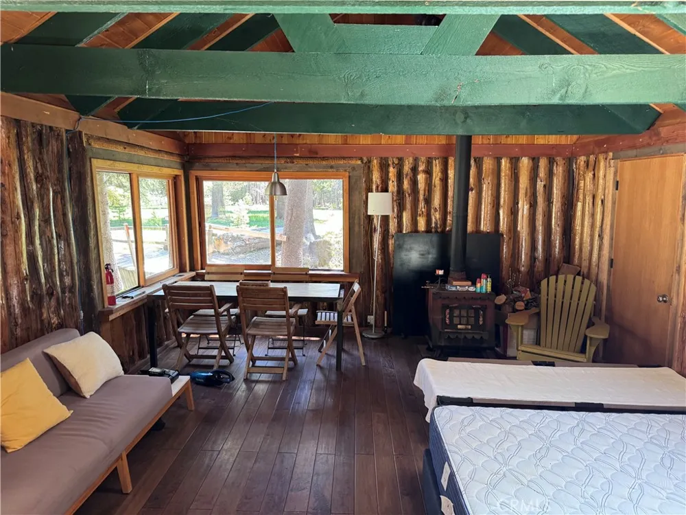 10 Beasore Road Bass Lake, CA 93604