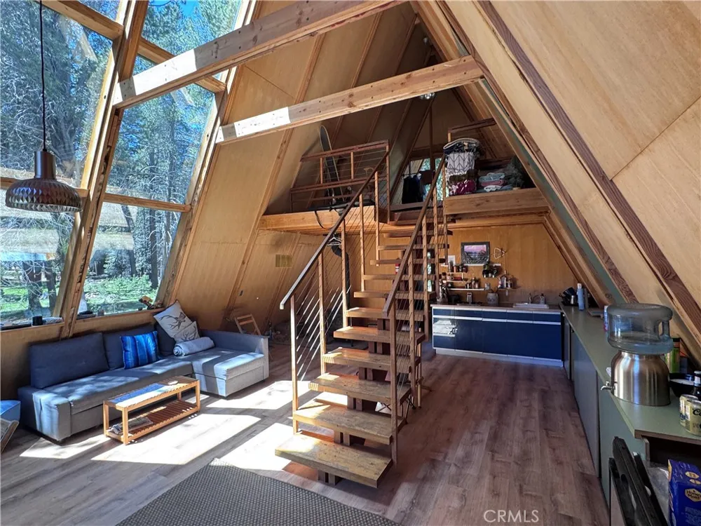 10 Beasore Road Bass Lake, CA 93604