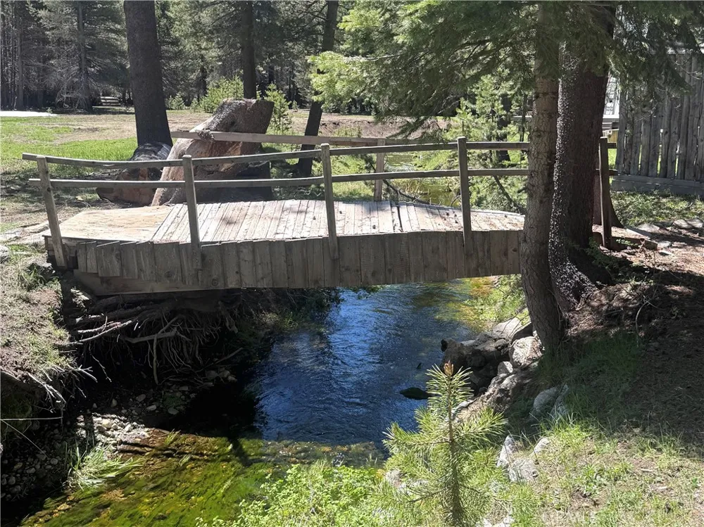 10 Beasore Road Bass Lake, CA 93604