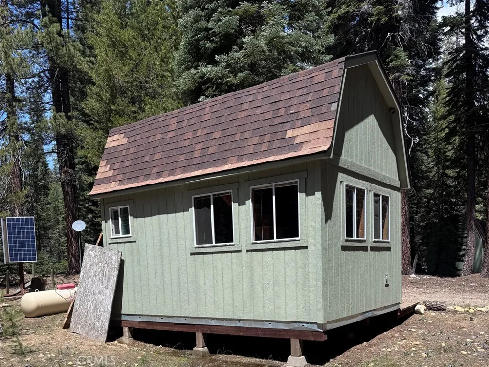 10 Beasore Road Bass Lake, CA 93604
