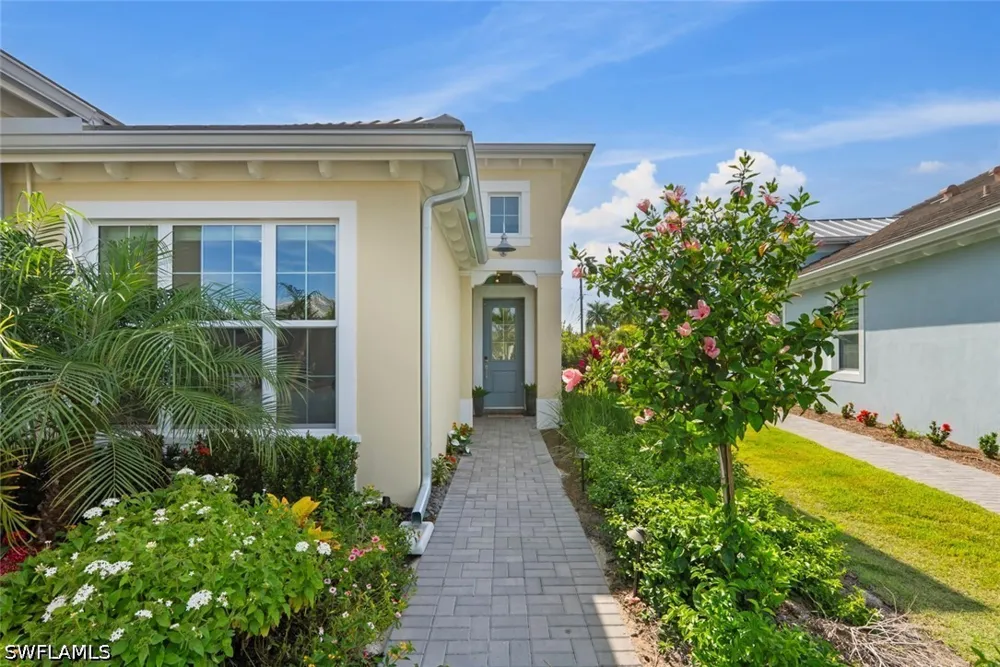 Yucatan Court Naples, FL 34112