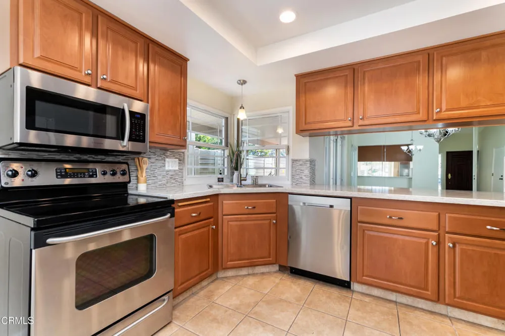 2210 Placita San Dimas Camarillo, CA 93010