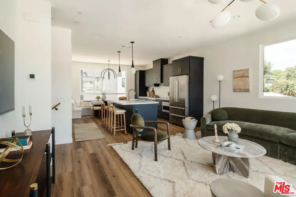 3852 Emery Lane Los Angeles, CA 90065