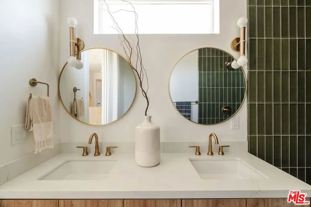 3852 Emery Lane Los Angeles, CA 90065