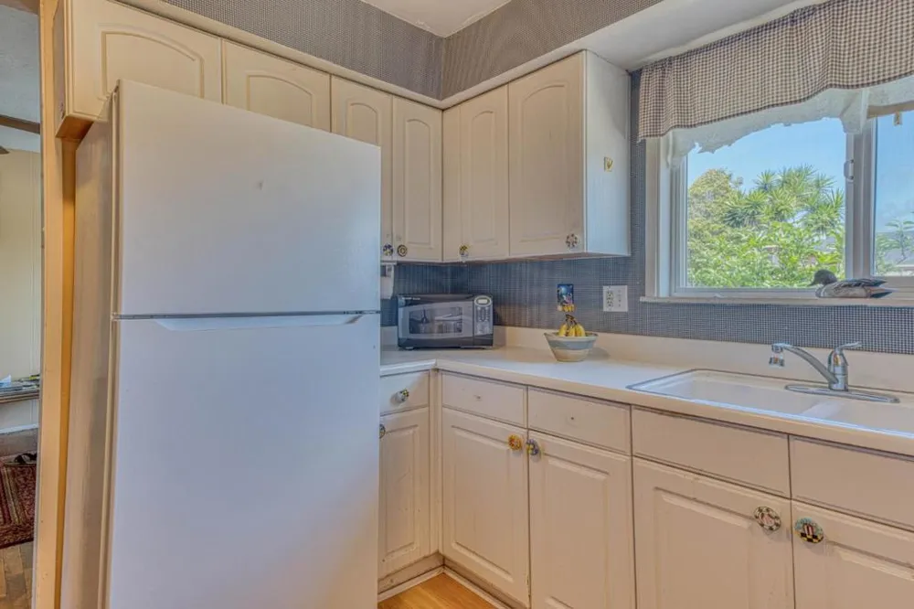 1833 Waring Street Seaside, CA 93955