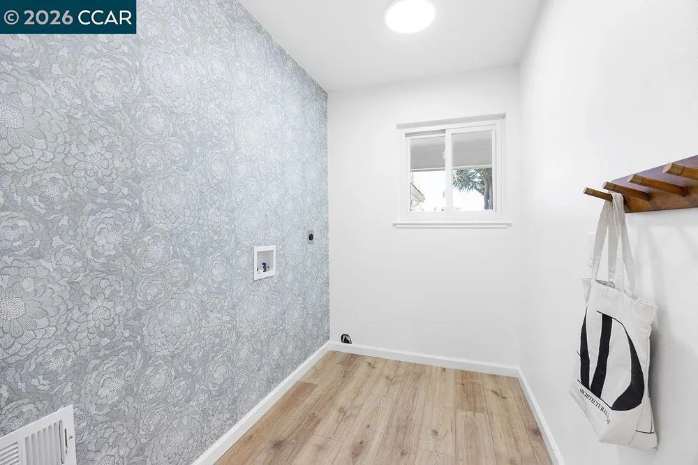 2135 Via Alta Benicia, CA 94510