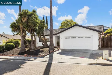 2135 Via Alta
