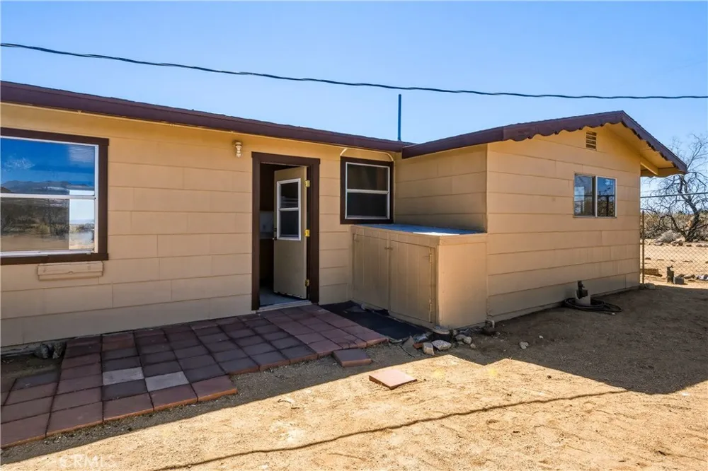 56674 Cone Boulevard Landers, CA 92285
