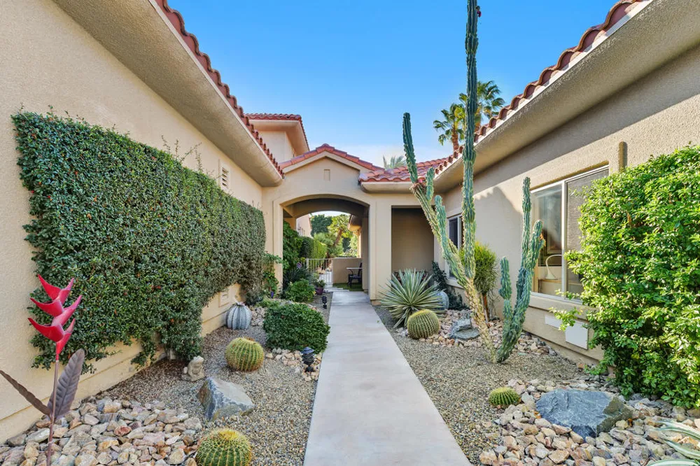 223 Kavenish Drive Rancho Mirage, CA 92270