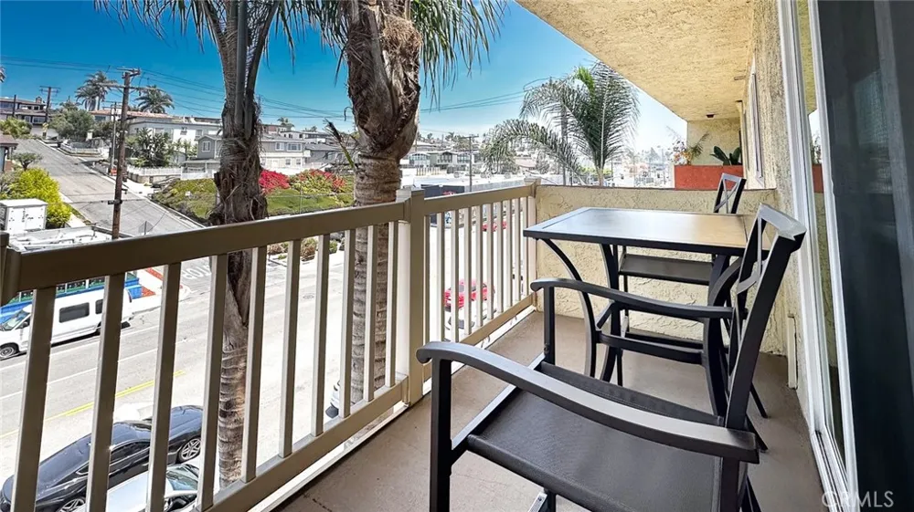1707 Pacific Coast #507 Hermosa Beach, CA 90254