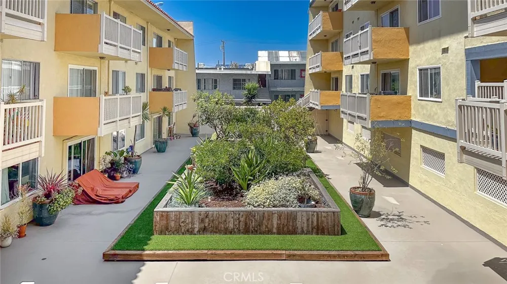 1707 Pacific Coast #507 Hermosa Beach, CA 90254