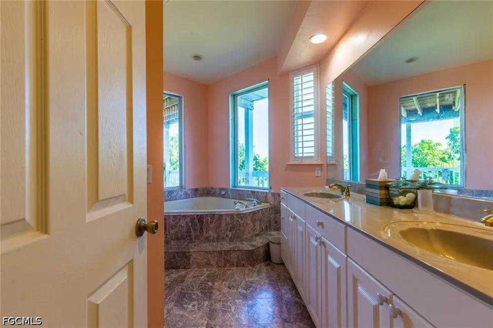 Rum Road Captiva, FL 33924