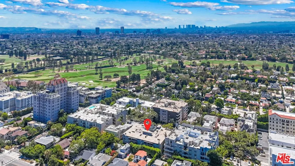 532 Rossmore Avenue #203 Los Angeles, CA 90004