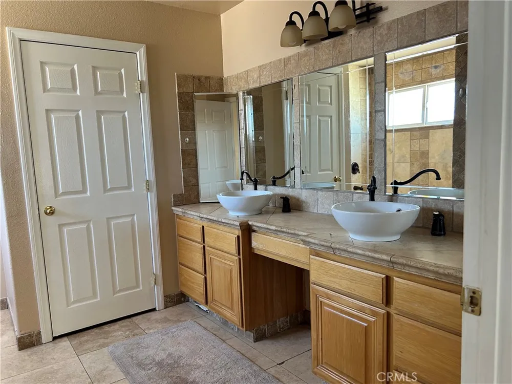 13955 Okesa Apple Valley, CA 92307