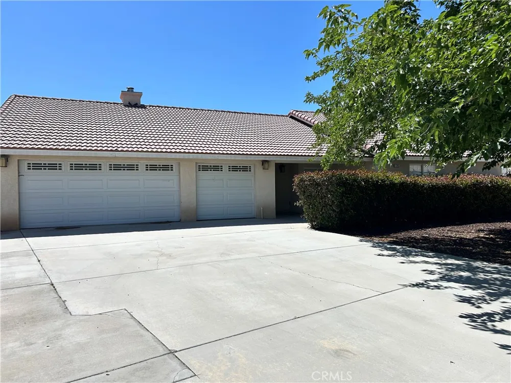 13955 Okesa Apple Valley, CA 92307