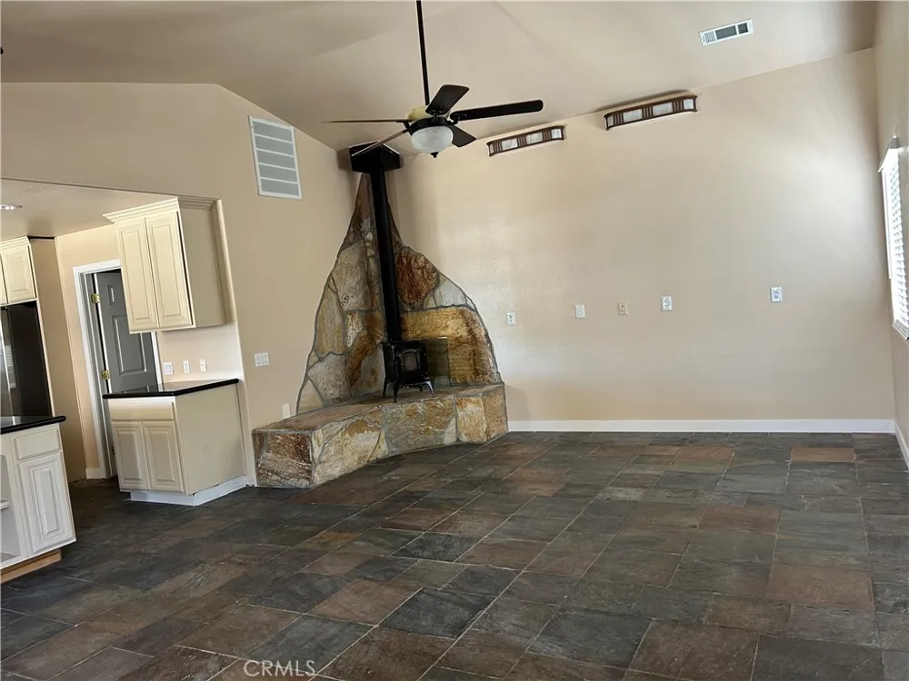 13955 Okesa Apple Valley, CA 92307