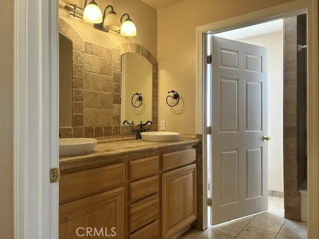 13955 Okesa Apple Valley, CA 92307