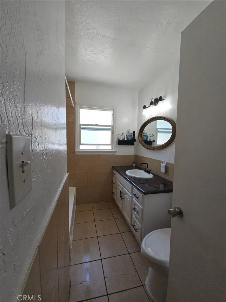 734 Lee San Bernardino, CA 92405
