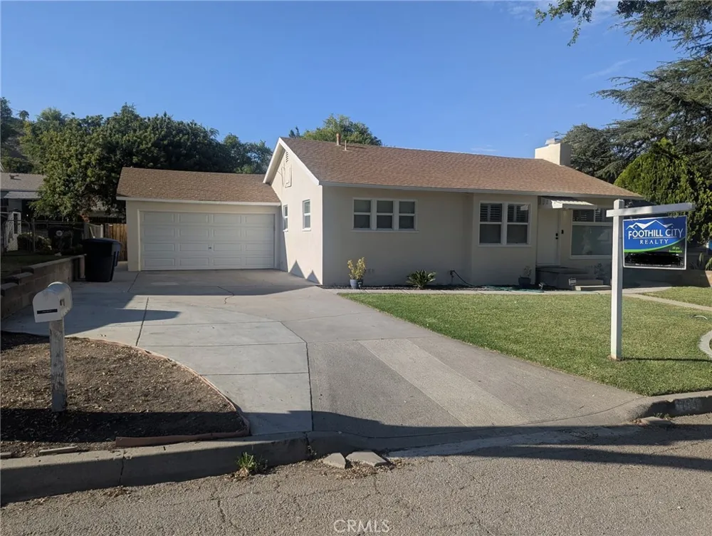 734 Lee San Bernardino, CA 92405