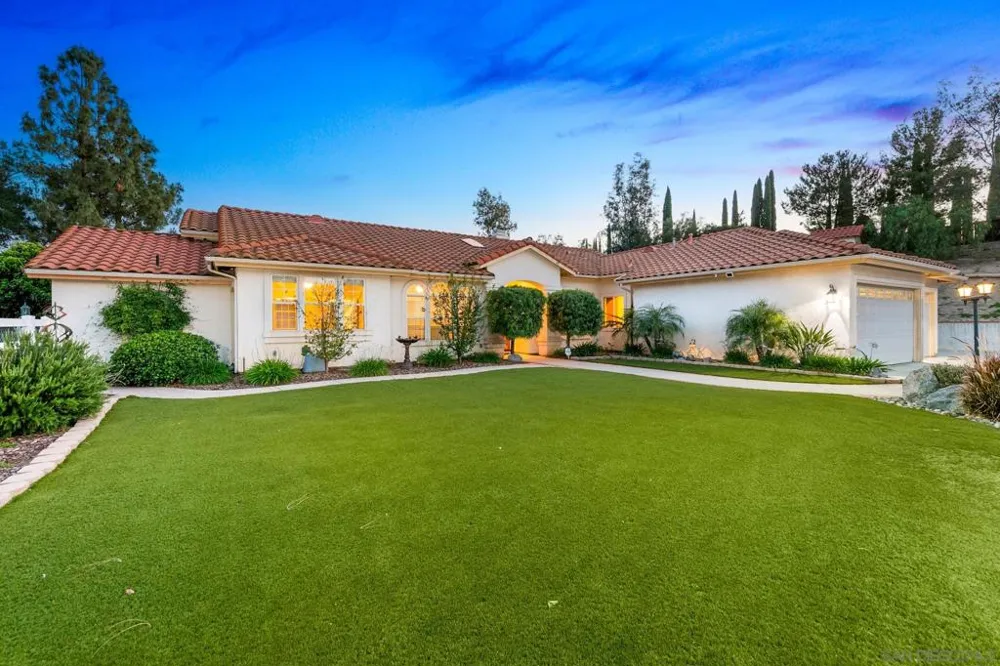 2389 Victoria Circle Alpine, CA 91901