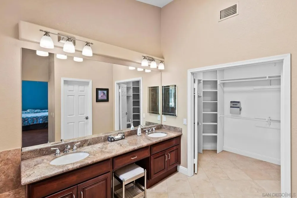 2389 Victoria Circle Alpine, CA 91901
