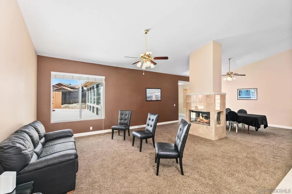 2389 Victoria Circle Alpine, CA 91901