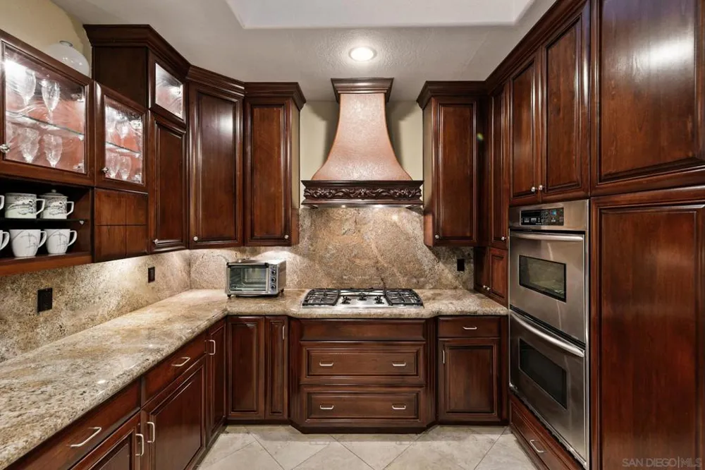 2389 Victoria Circle Alpine, CA 91901