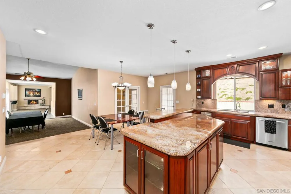 2389 Victoria Circle Alpine, CA 91901