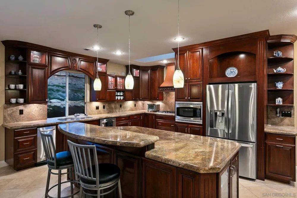 2389 Victoria Circle Alpine, CA 91901