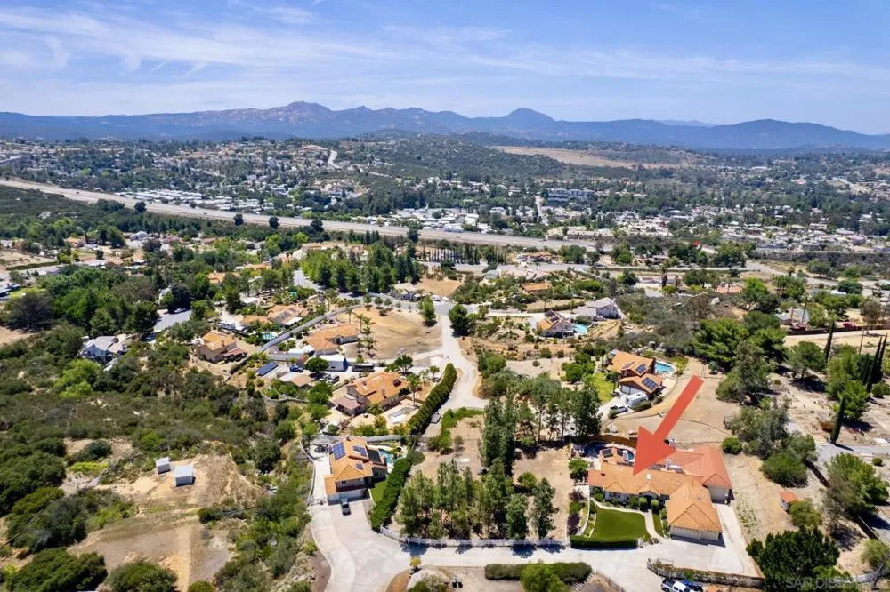 2389 Victoria Circle Alpine, CA 91901
