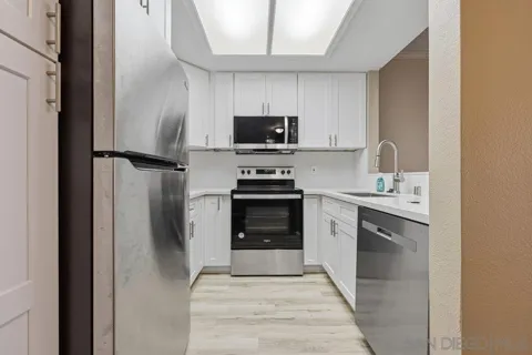 5865 Friars #3212