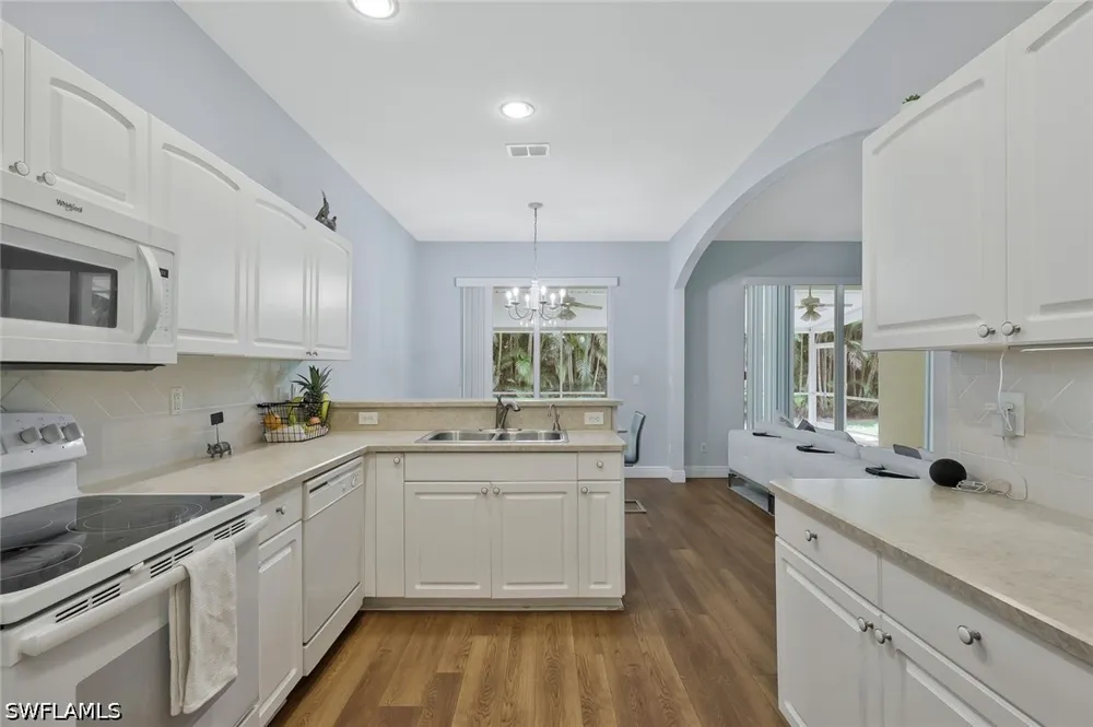 Berkshire Pines Drive Naples, FL 34104
