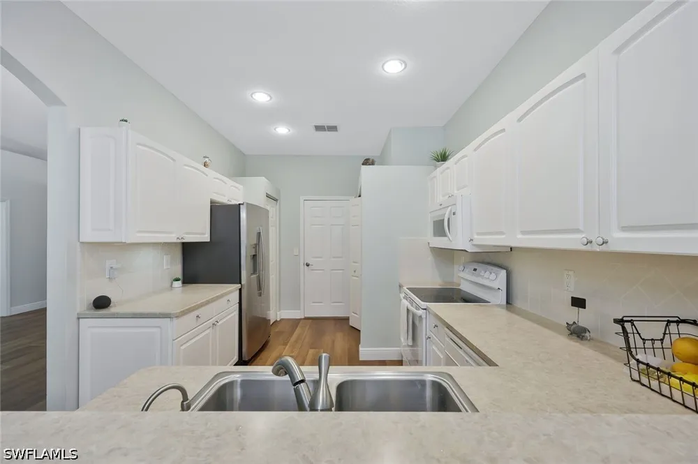 Berkshire Pines Drive Naples, FL 34104