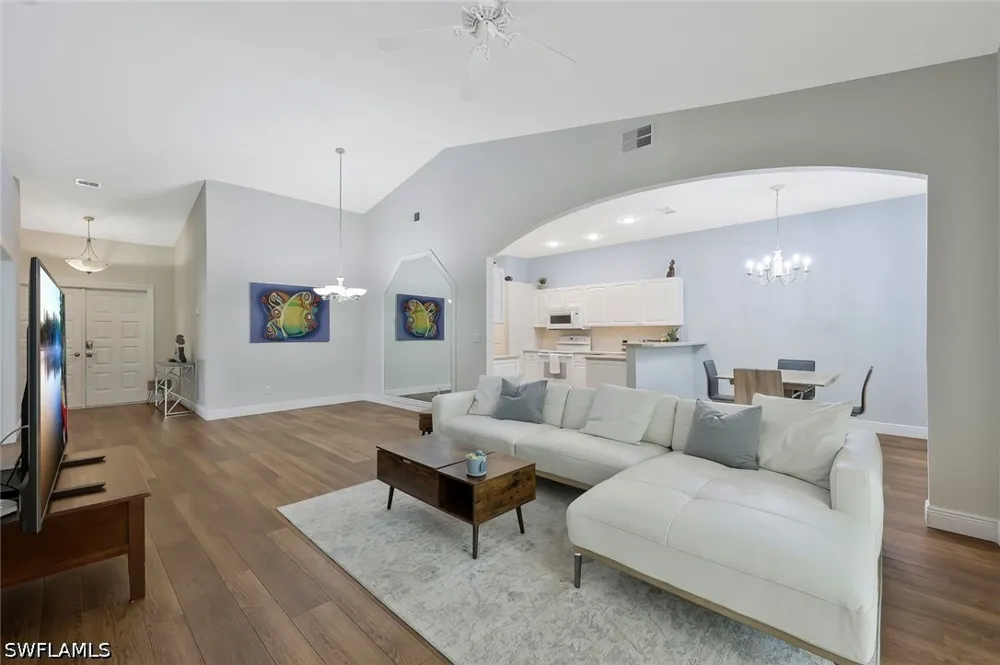 Berkshire Pines Drive Naples, FL 34104