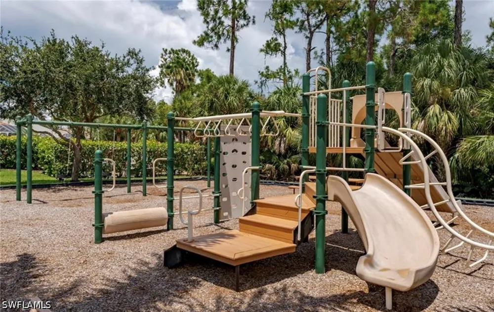 Berkshire Pines Drive Naples, FL 34104