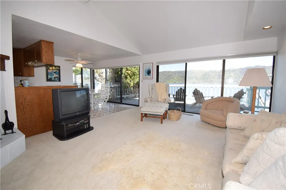 9511 Windflower Pt Clearlake, CA 95422