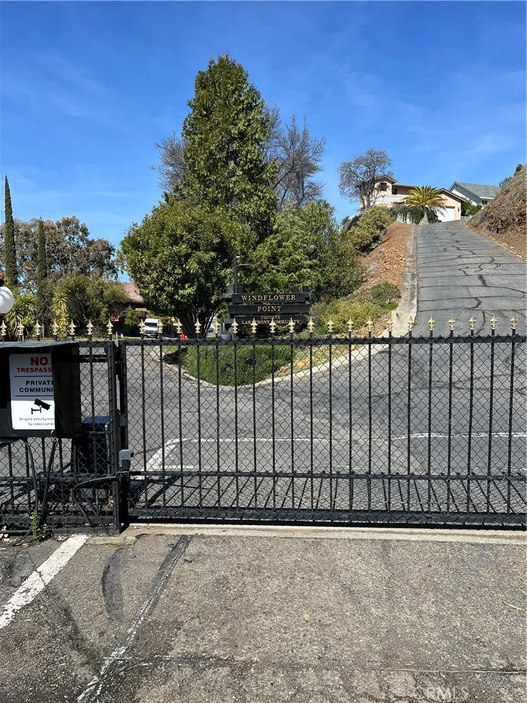 9511 Windflower Pt Clearlake, CA 95422