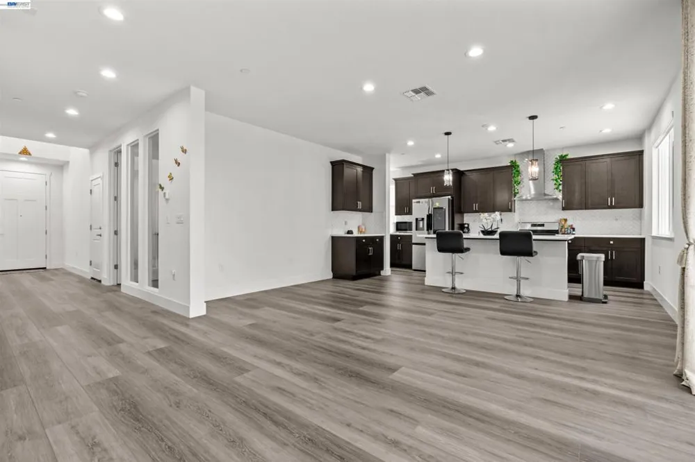 3482 Dobbins Ct Lathrop, CA 95330