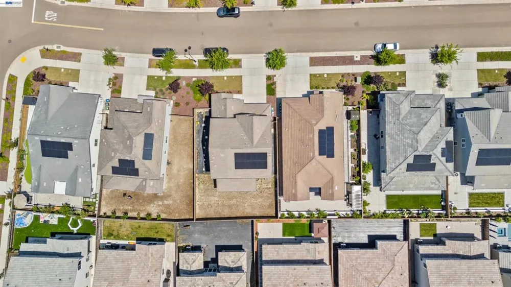 3482 Dobbins Ct Lathrop, CA 95330