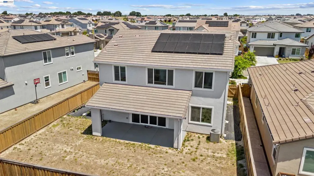 3482 Dobbins Ct Lathrop, CA 95330