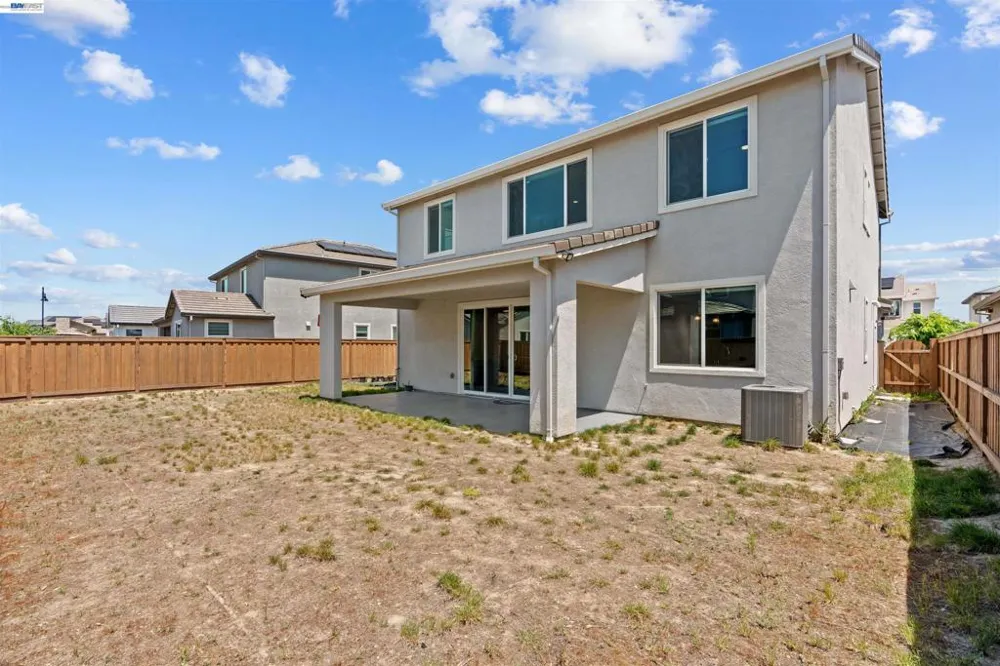 3482 Dobbins Ct Lathrop, CA 95330