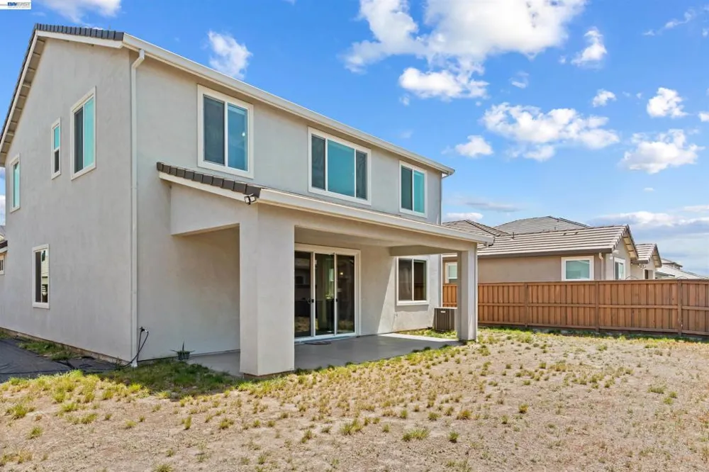 3482 Dobbins Ct Lathrop, CA 95330