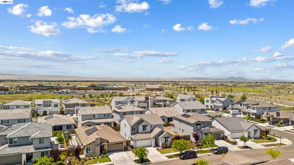 3482 Dobbins Ct Lathrop, CA 95330