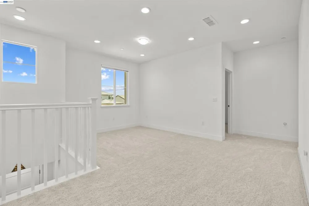 3482 Dobbins Ct Lathrop, CA 95330
