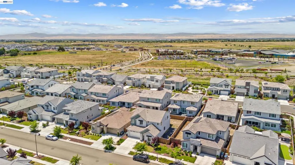 3482 Dobbins Ct Lathrop, CA 95330